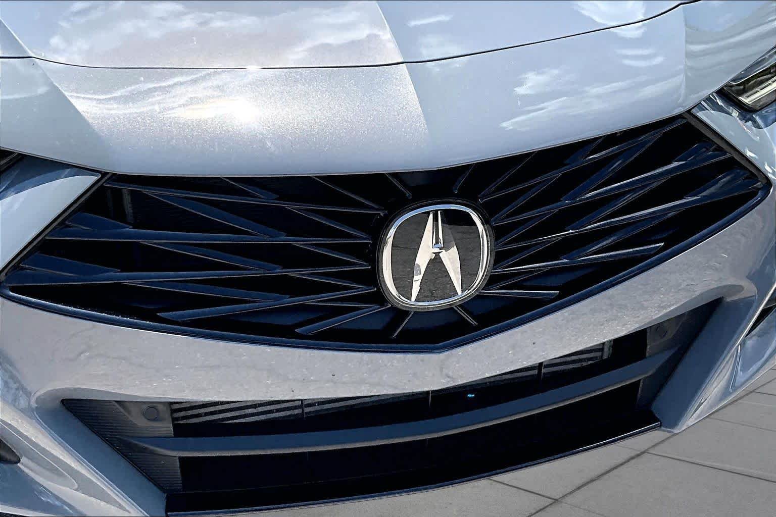 Used 2025 Urban Gray Pearl Acura w/A-Spec Package image 30