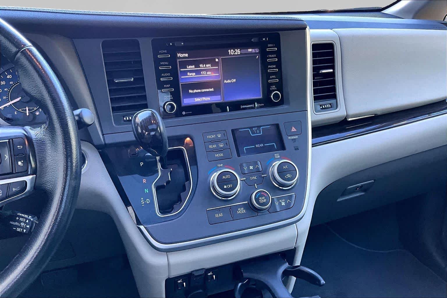 Used 2020 Predawn Gray Mica Toyota XLE image 7