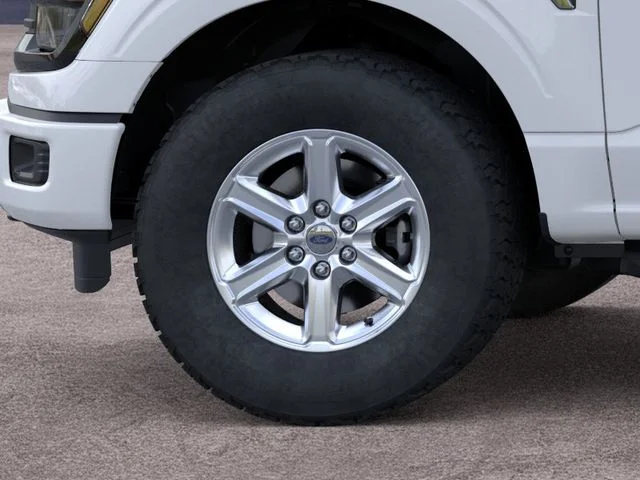 New 2026 Oxford White Ford XLT image 19