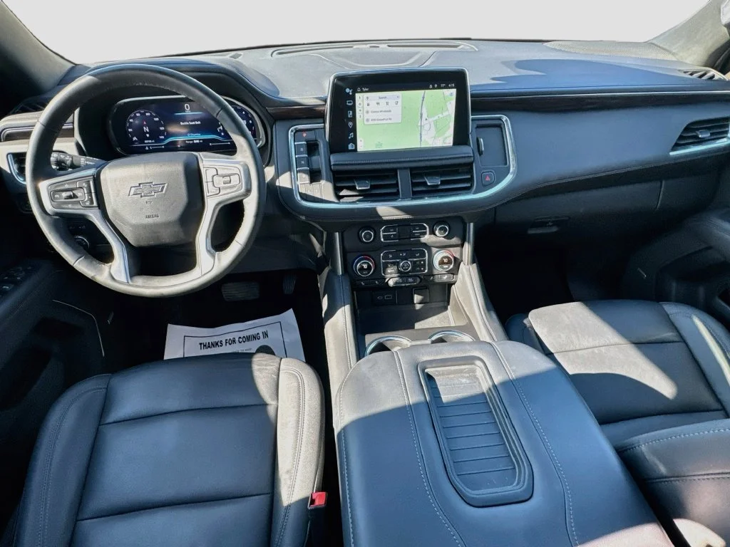 Used 2023 Black Chevrolet Z71 image 27
