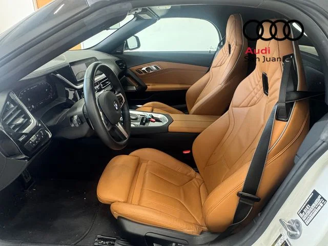 Used 2025 White BMW sDrive M40i image 22