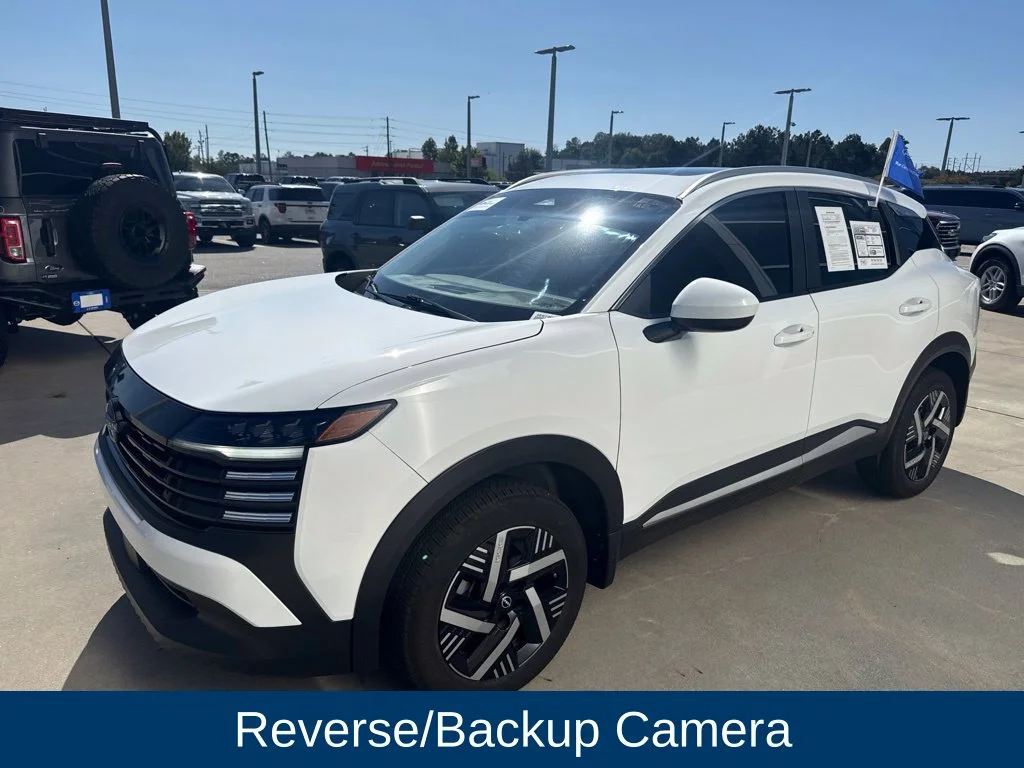 Certified Used 2025 Fresh Powder Nissan SV image 4