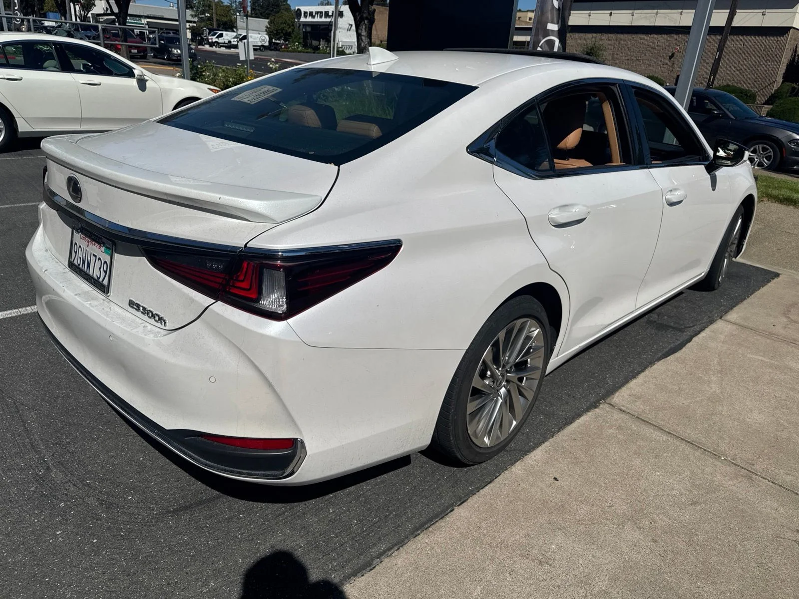 Used 2023 White Pearl Lexus 300h Luxury image 7