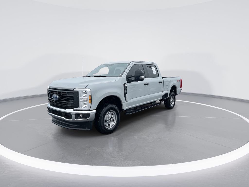 Used 2025 Avalanche Ford XL image 4