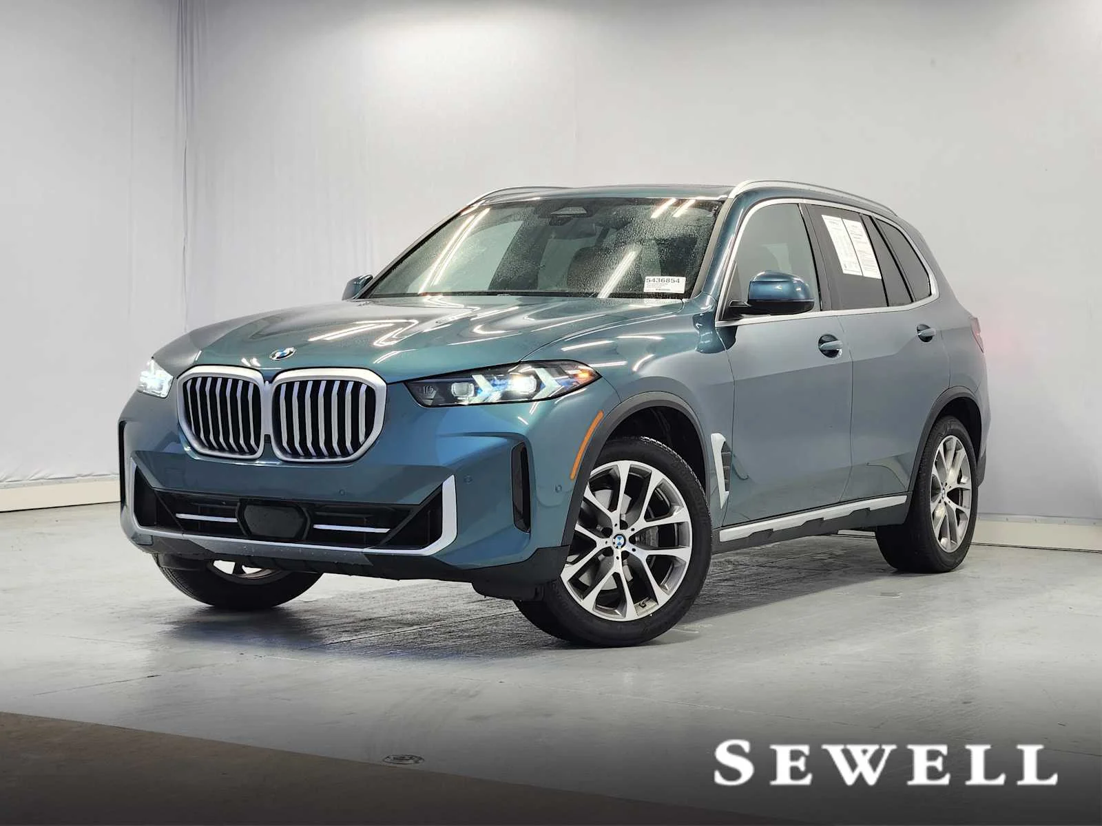 2026 BMW X5 sDrive40i's photo