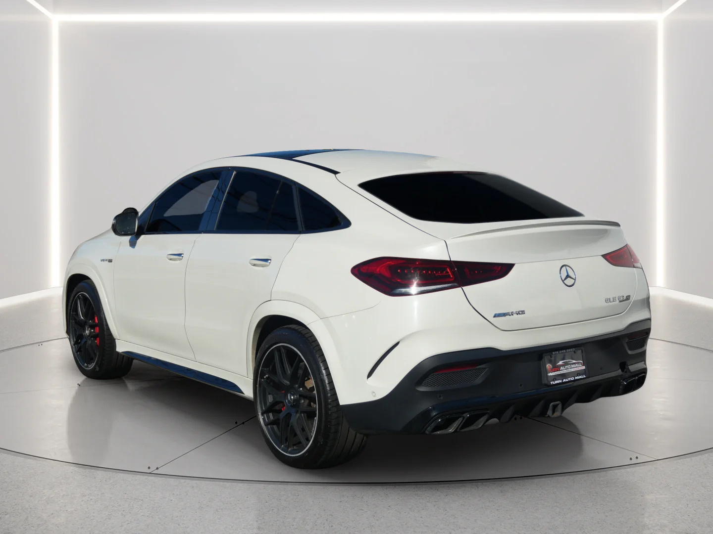 Used 2022 MANUFAKTUR Diamond White Bright Mercedes-Benz AMG® GLE 63 S image 3