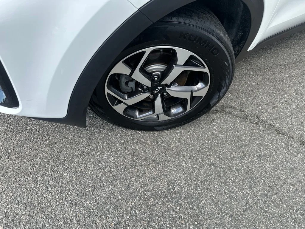 Used 2020 White Kia LX image 2