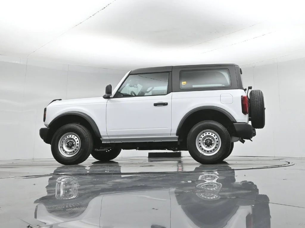 New 2026 Oxford White Ford Base image 48
