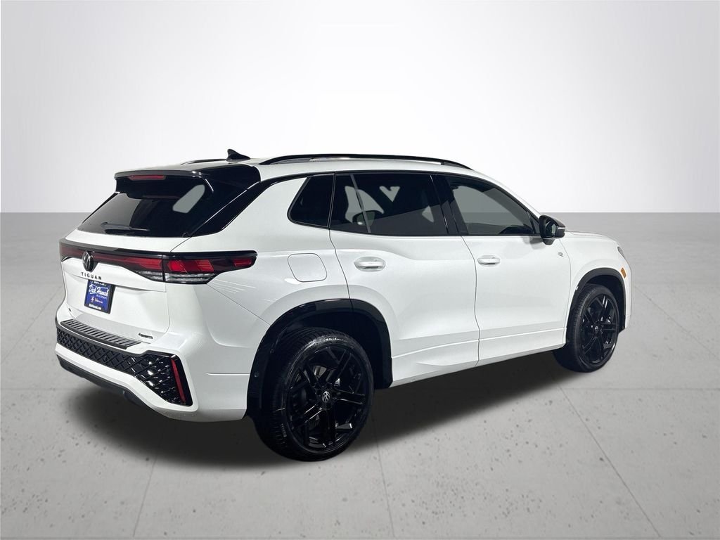 New 2025 Opal White Pearl Volkswagen 2.0T SE R-Line Black image 6