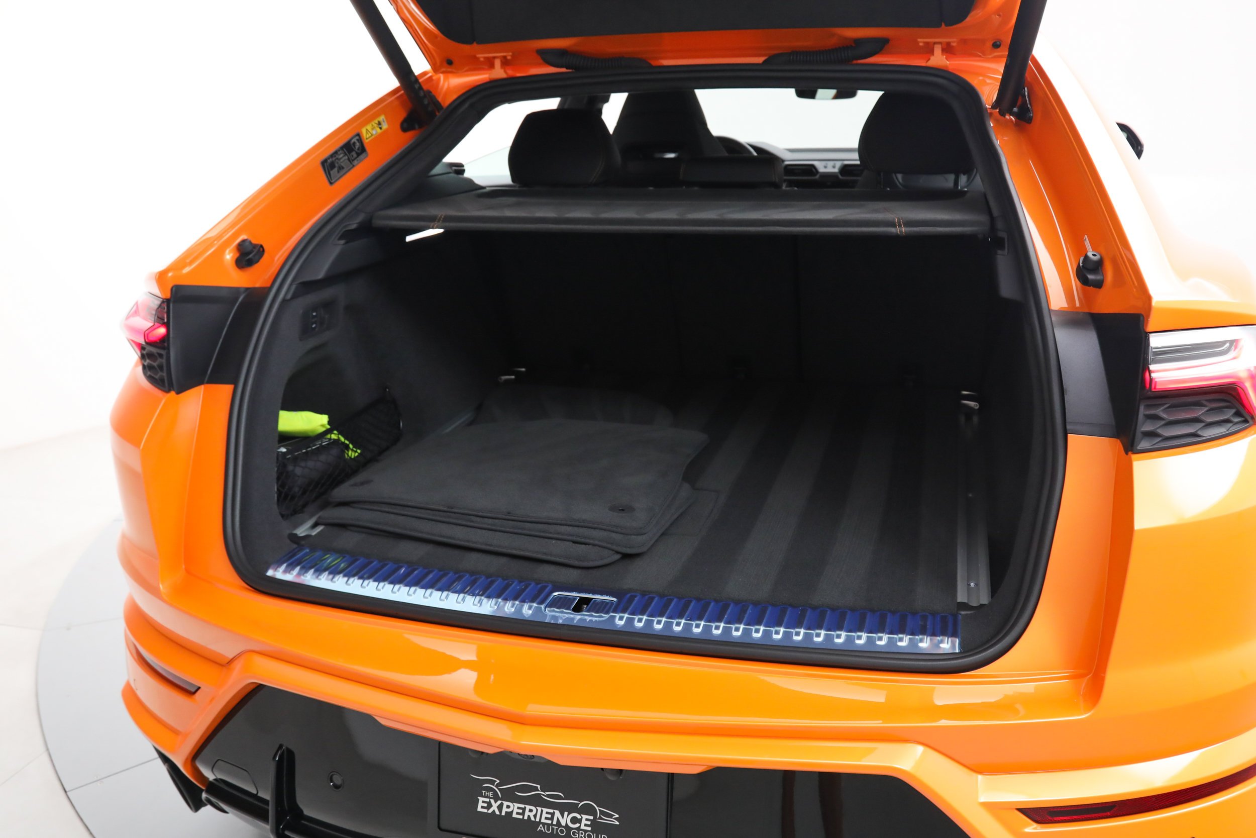 Used 2026 Orange Lamborghini SE image 37