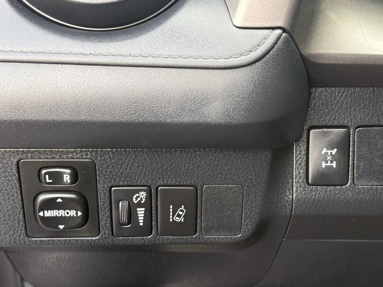 Used 2017 Magnetic Gray Metallic Toyota LE image 20