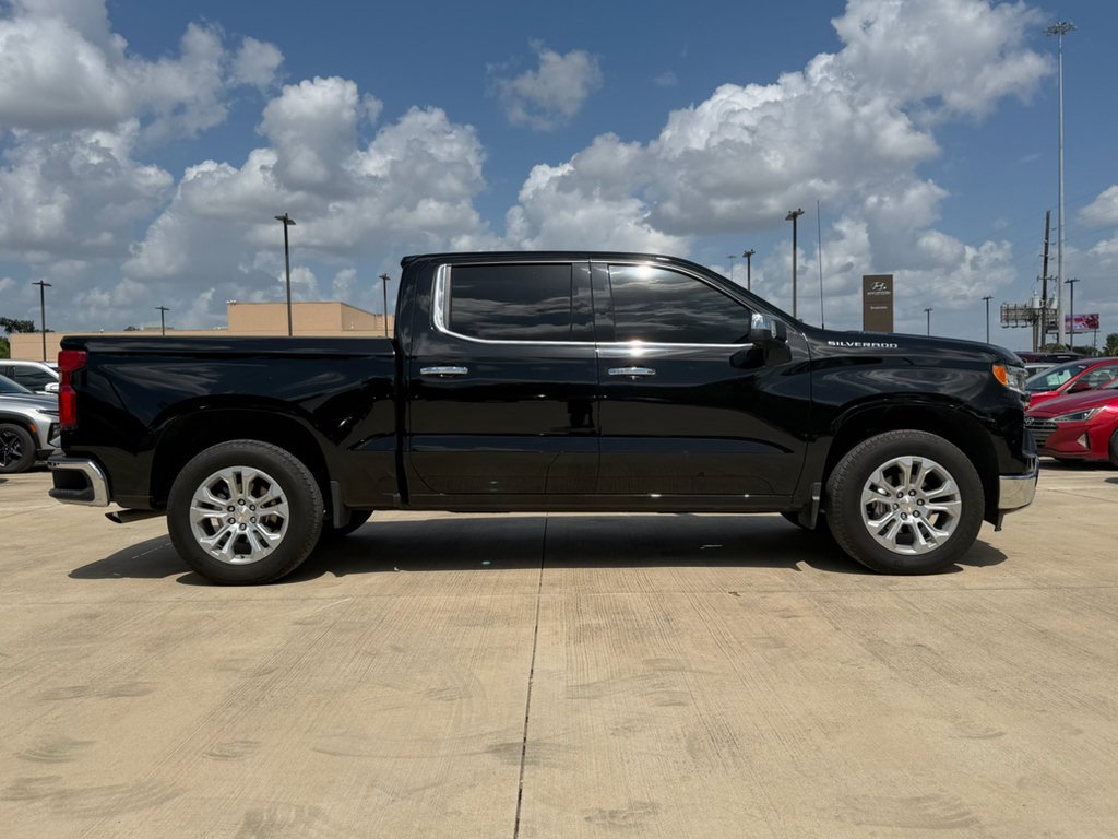 Used 2025 Black Chevrolet LTZ image 8