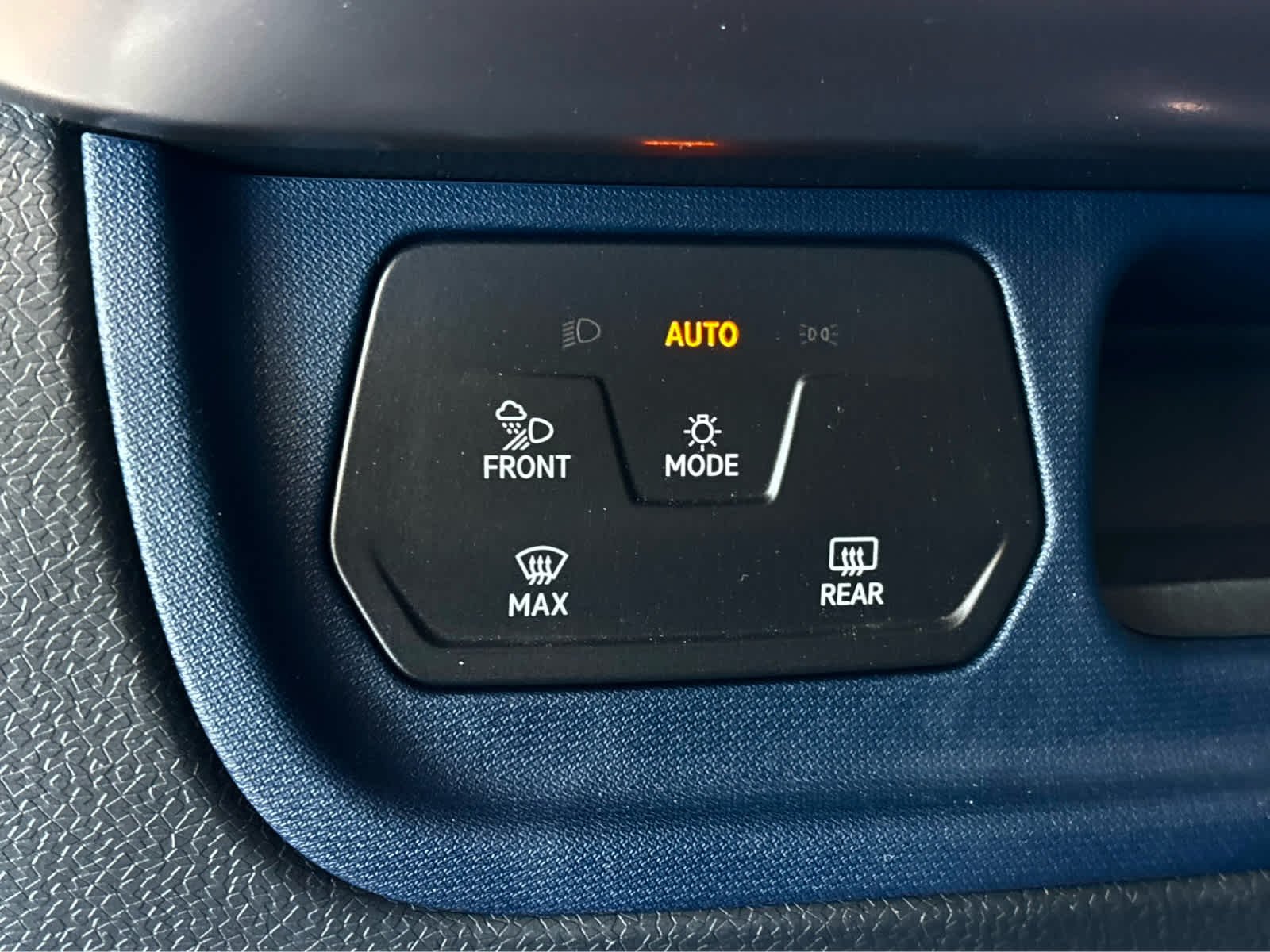 2025 Volkswagen ID. Buzz PRO S - Photo 16