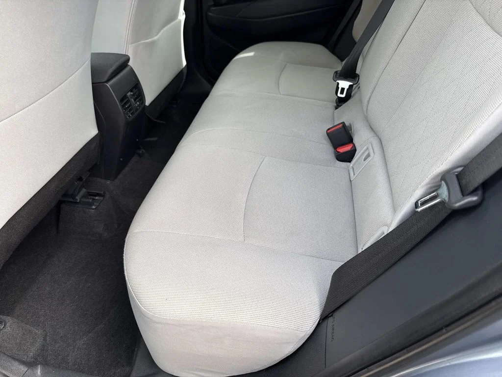 Used 2025  Toyota L image 15