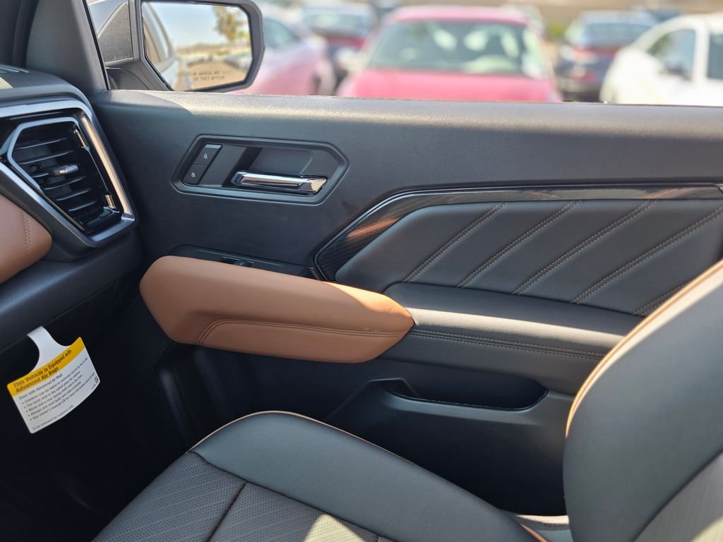2025 GMC Canyon AT4 - Photo 28
