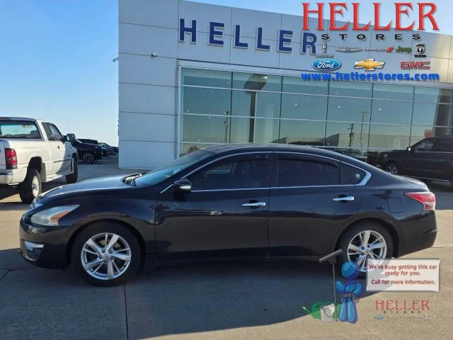 Used 2015 Storm Nissan 2.5 SL image 1