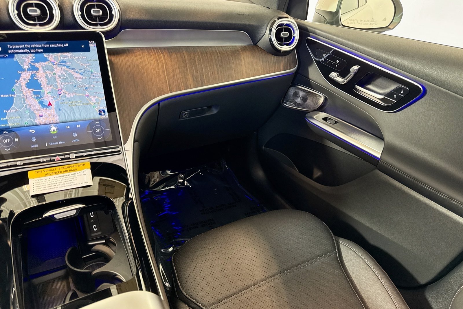 New 2026 Polar White Mercedes-Benz GLC 300 image 21
