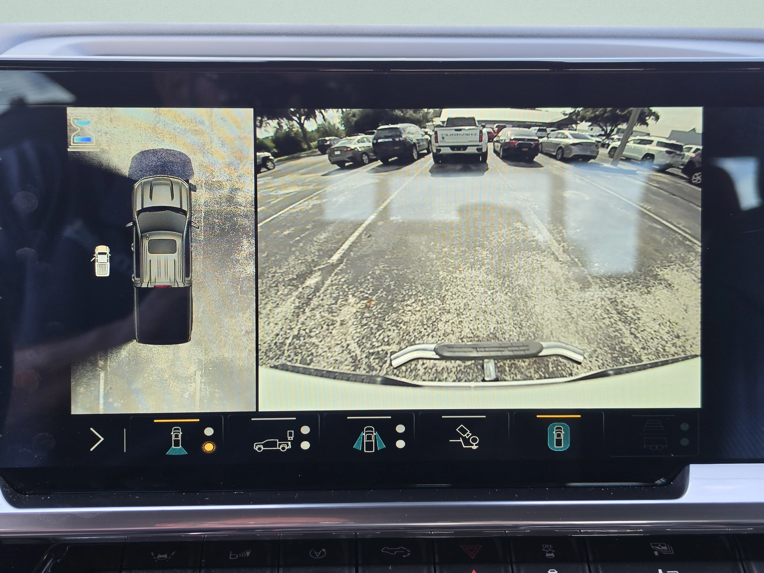 Used 2022 Iridescent Pearl Tricoat Chevrolet High Country image 29