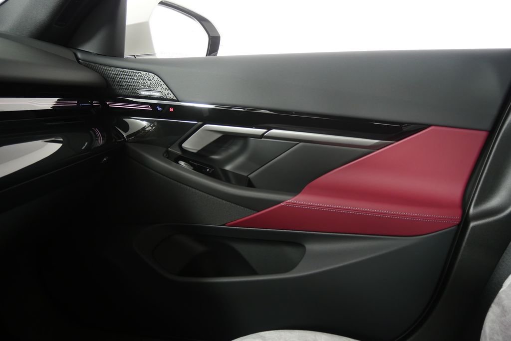 2026 BMW 5 Series 530i - Photo 23