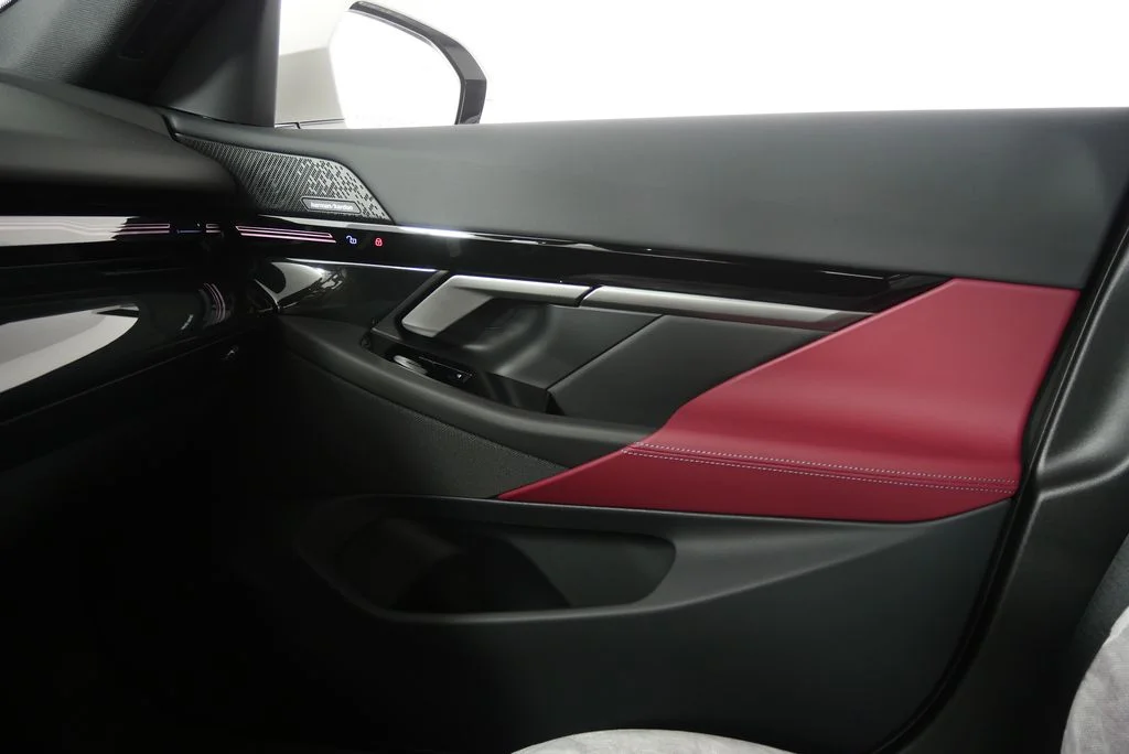 2026 BMW 5 Series 530i - Photo 23