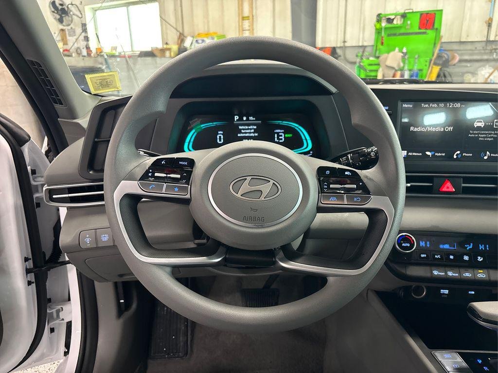 New 2026 White Hyundai Blue image 14