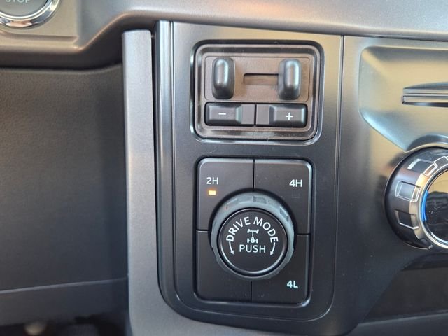 New 2026 Carbonized Gray Metallic Ford XLT image 23