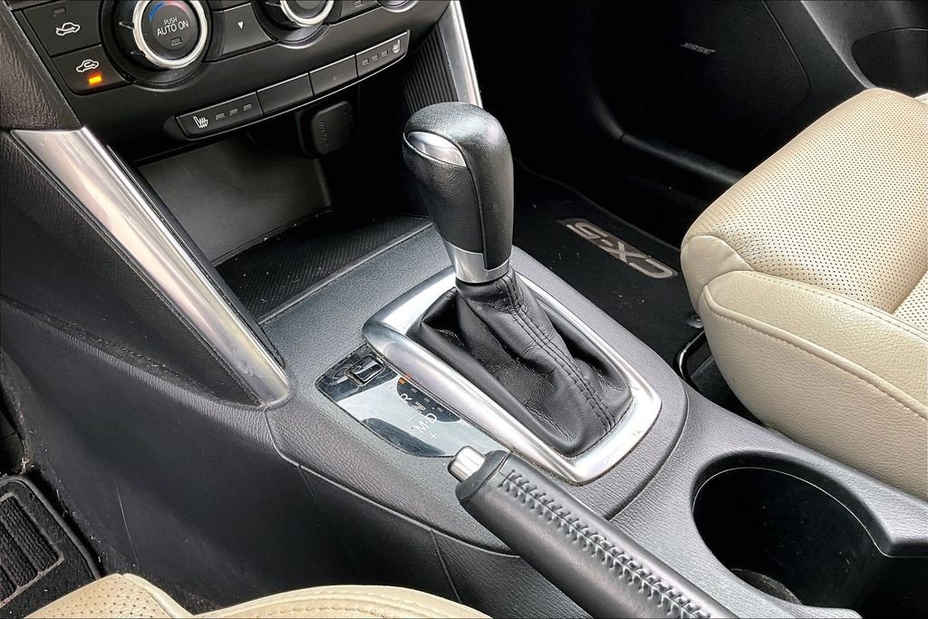 Used 2015 Blue Mazda Grand Touring image 12