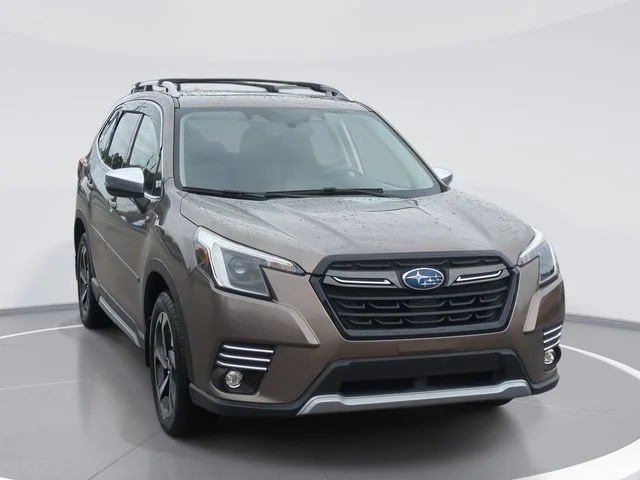 2022 Subaru Forester Touring's photo
