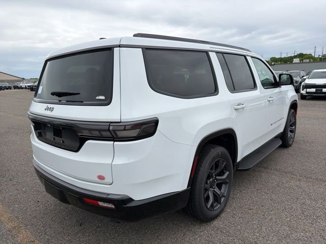 New 2026 Bright White Clear-Coat Exterior Paint Jeep Limited Altitude image 3