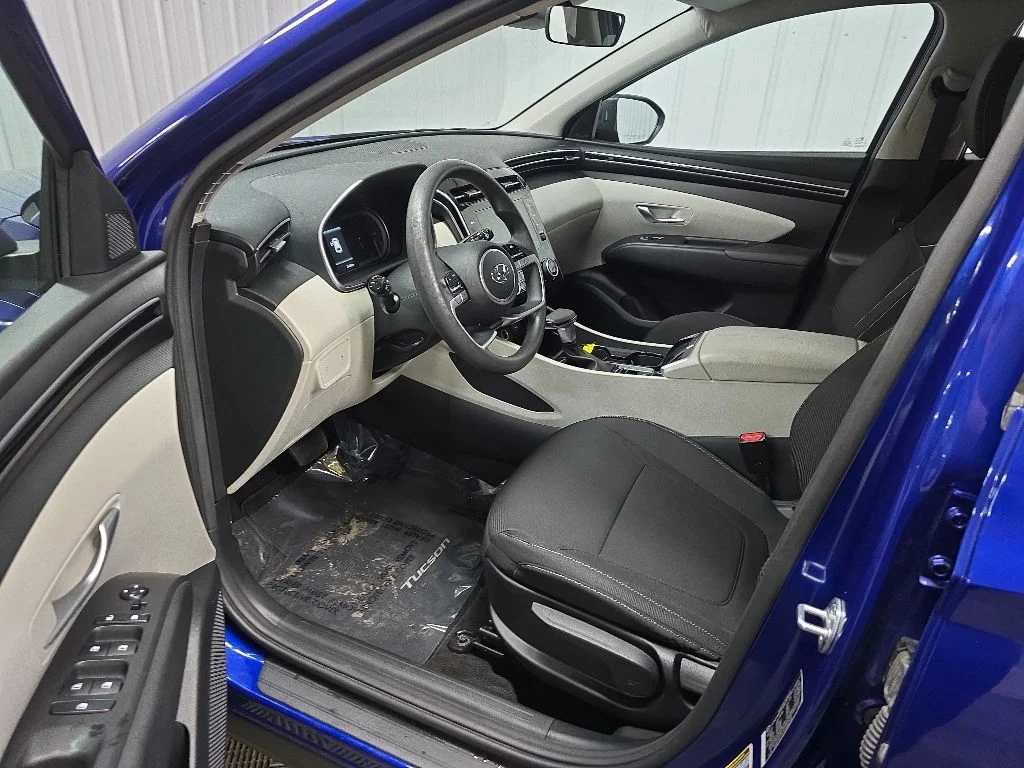 Used 2024 Intense Blue Hyundai SE image 28