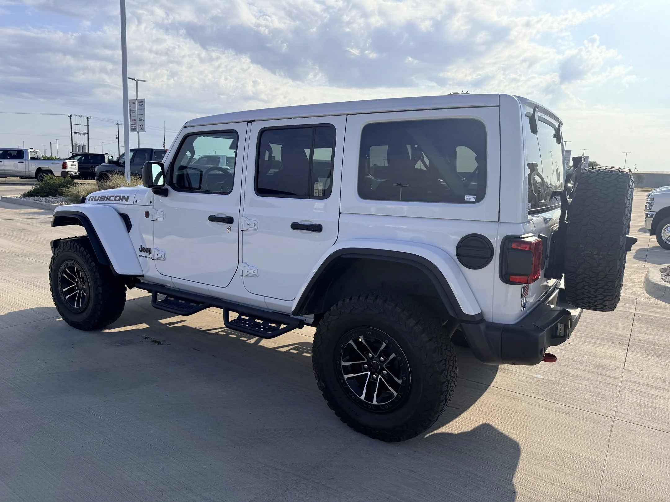 Used 2024 White Jeep Rubicon X image 8