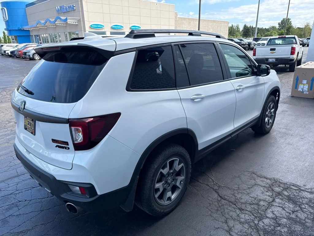 Used 2023 Platinum Honda TrailSport image 7