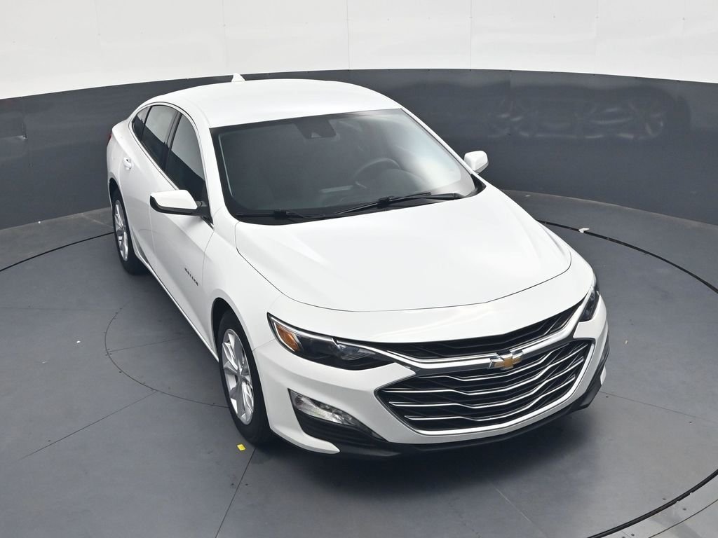 Used 2023 White Chevrolet LT image 32