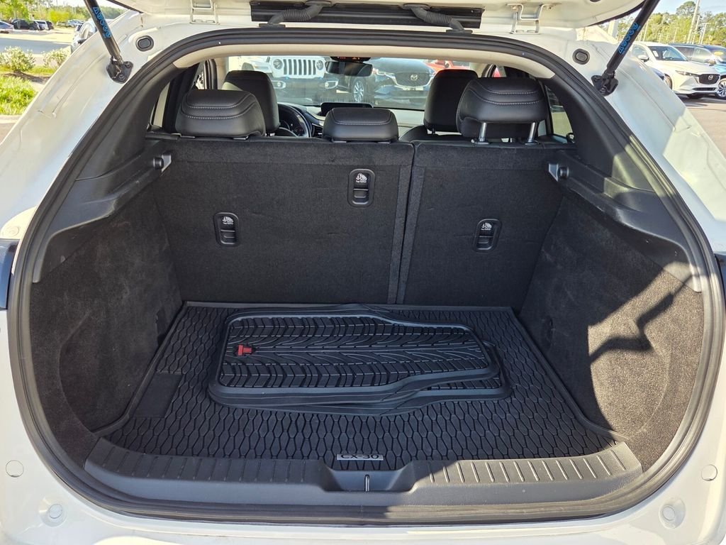 Used 2023 White Mazda 2.5 S Preferred Package image 8