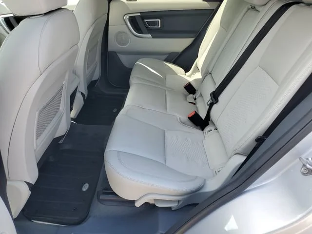 Used 2016 Silver Land Rover SE image 21