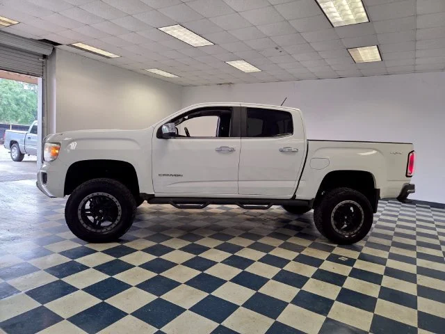 Used 2016 SUMMIT WHITE GMC 4WD SLT image 4