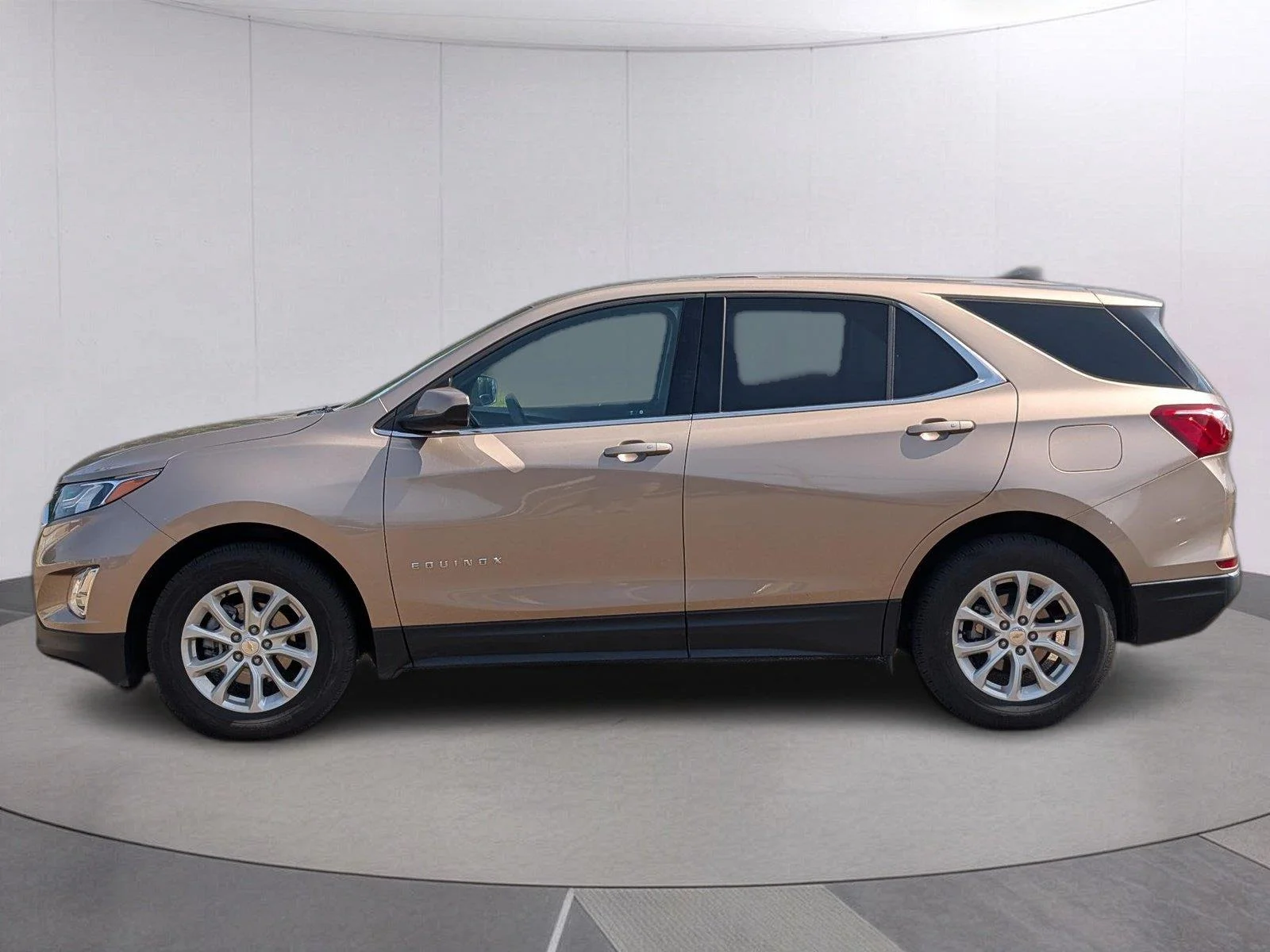 Used 2019 SANDY RIDGE METALLIC Chevrolet LT image 2