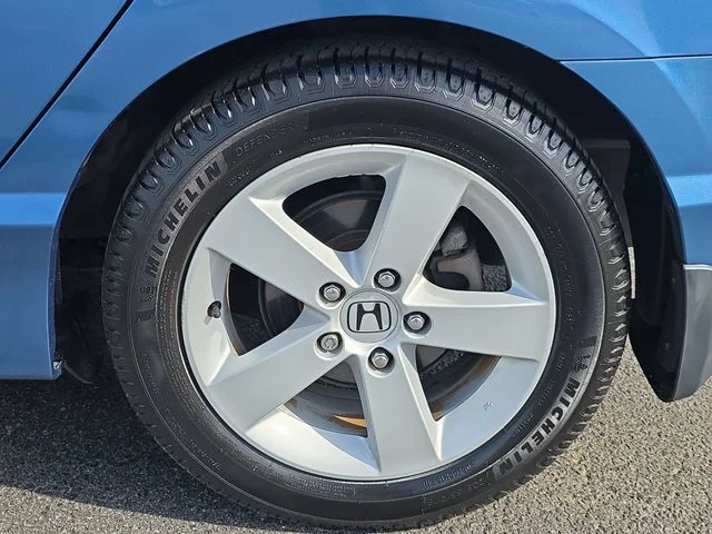 Used 2006  Honda EX image 32