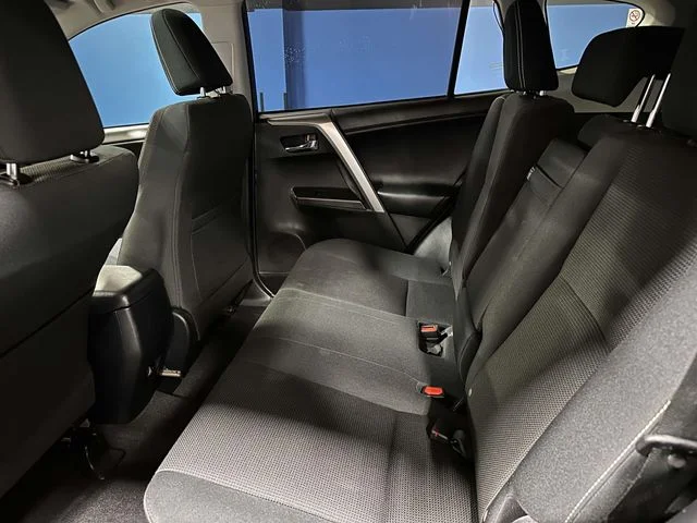 Used 2017 Magnetic Gray Metallic Toyota XLE image 17