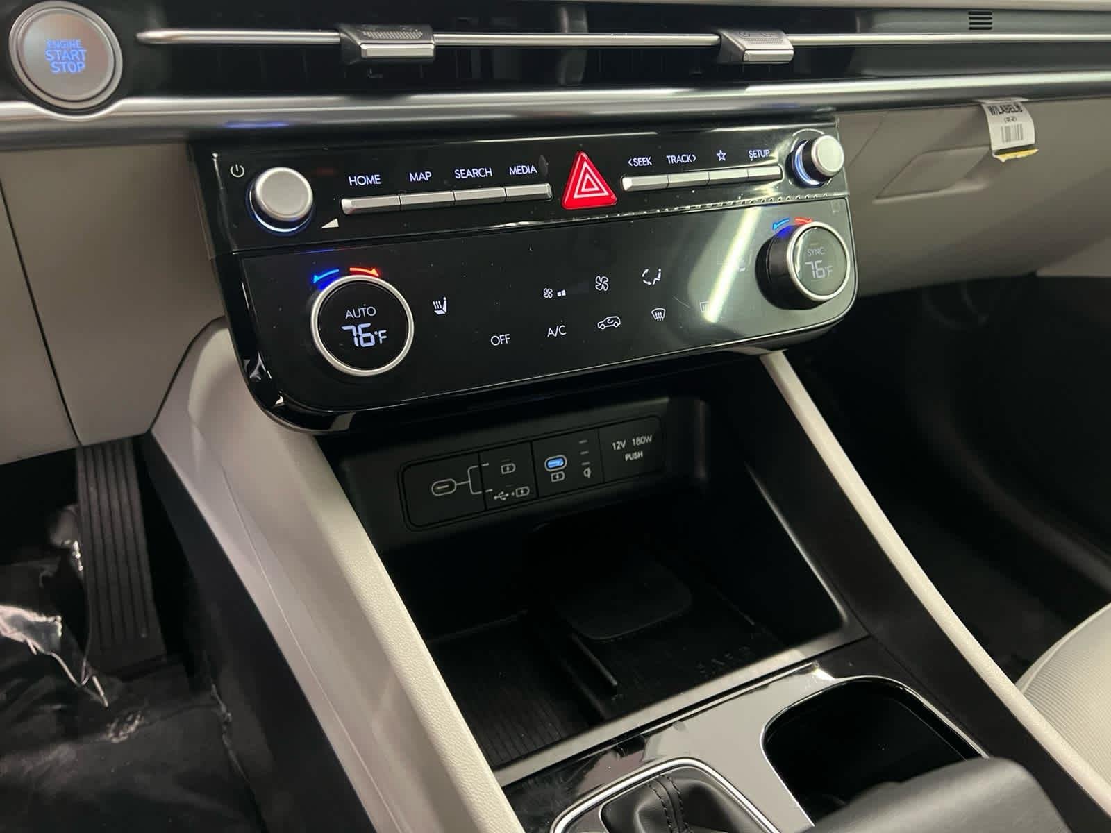 Used 2025 Rockwood Green Hyundai SEL image 16
