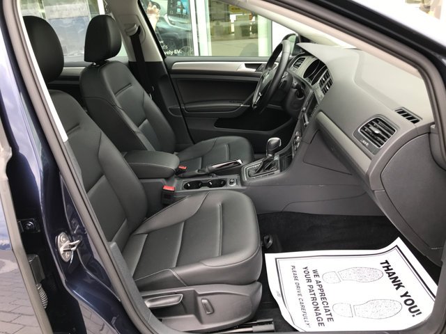 Used 2016 Night Blue Metallic Volkswagen TSI Limited Edition image 30
