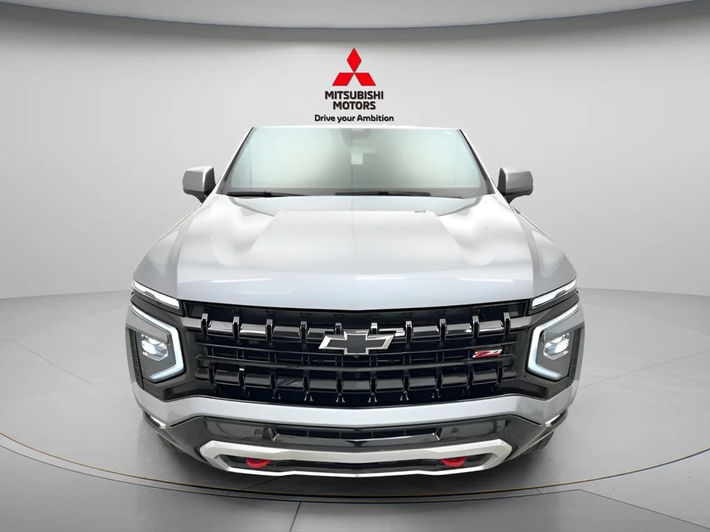 Used 2025 Sterling Gray Metallic Chevrolet Z71 image 3
