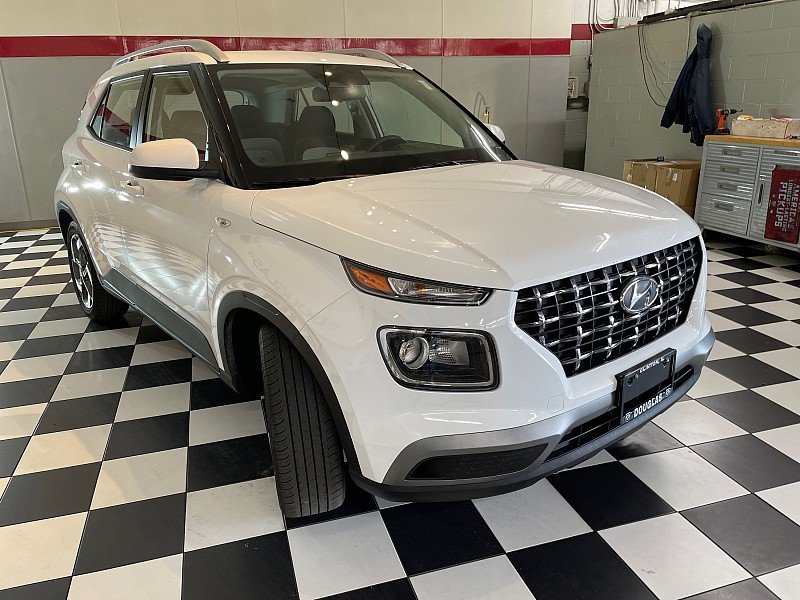 Used 2025 LUNAR WHITE Hyundai SEL IVT image 3