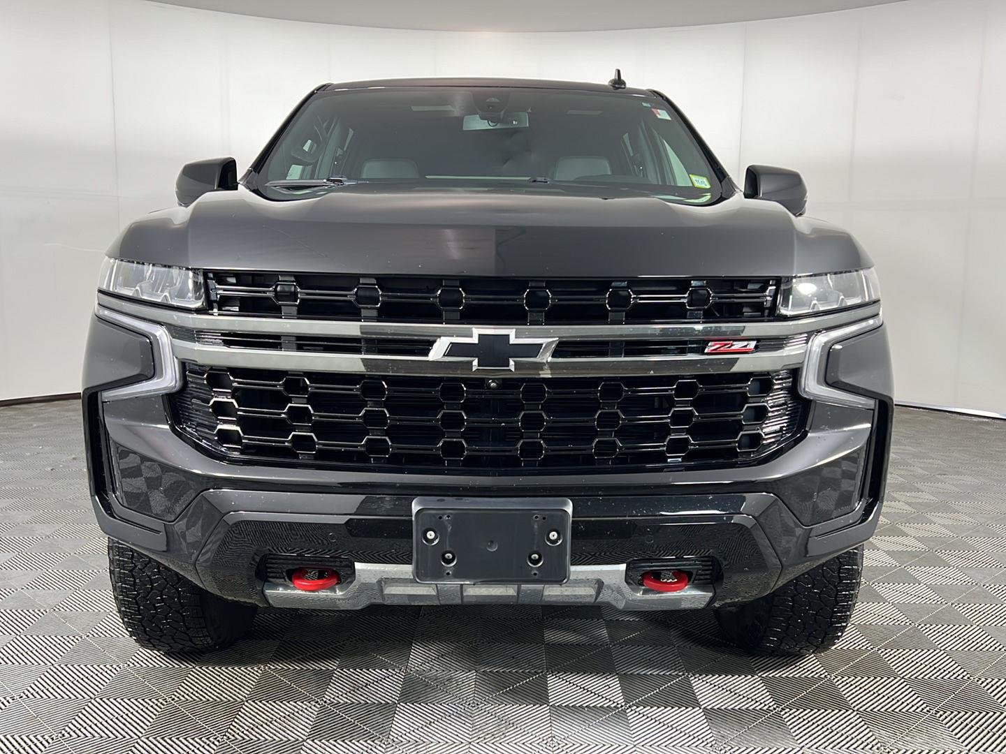 Used 2022 Black Chevrolet Z71 image 12
