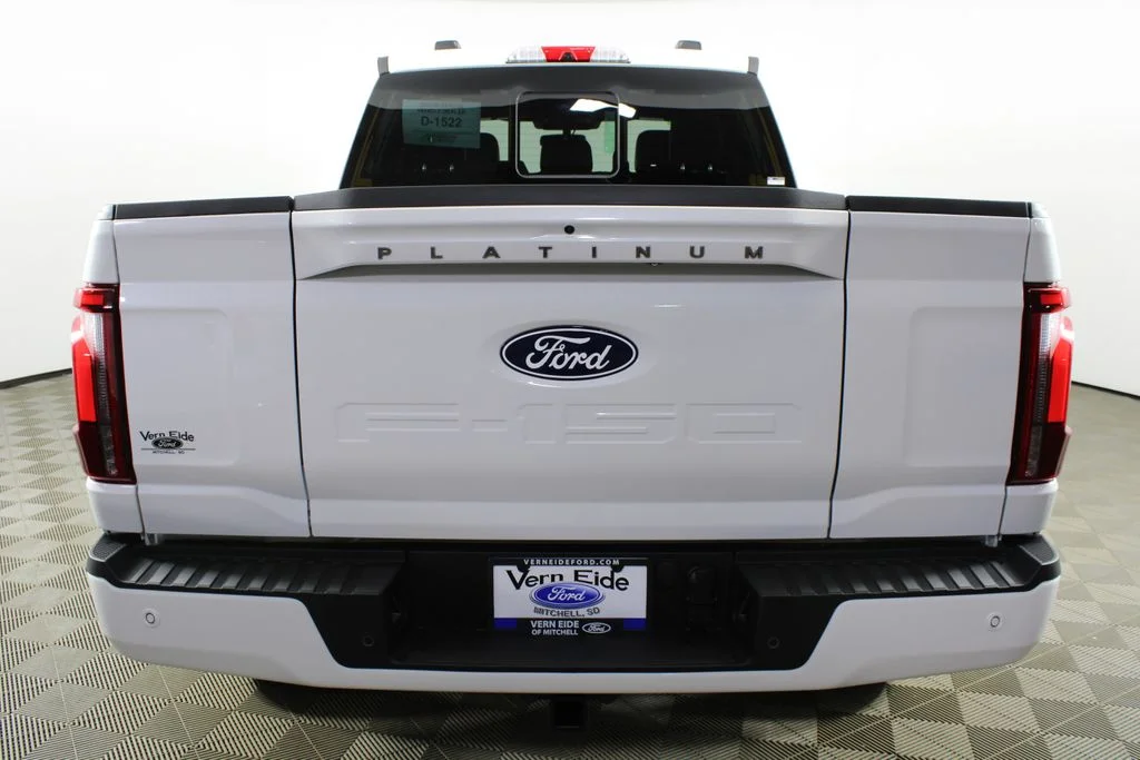 New 2026 Star White Metallic Tri-Coat Ford Platinum image 6