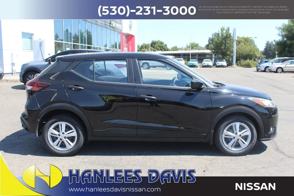 Used 2022 Black Nissan S image 6
