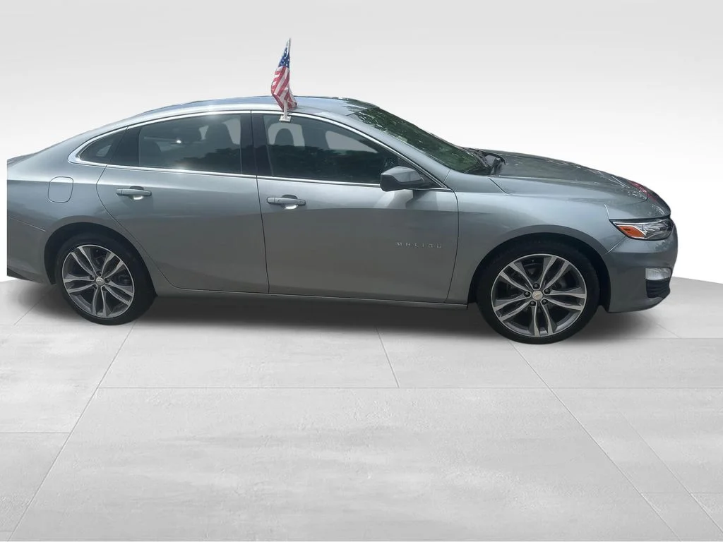 Used 2024 Gray Chevrolet LT image 30