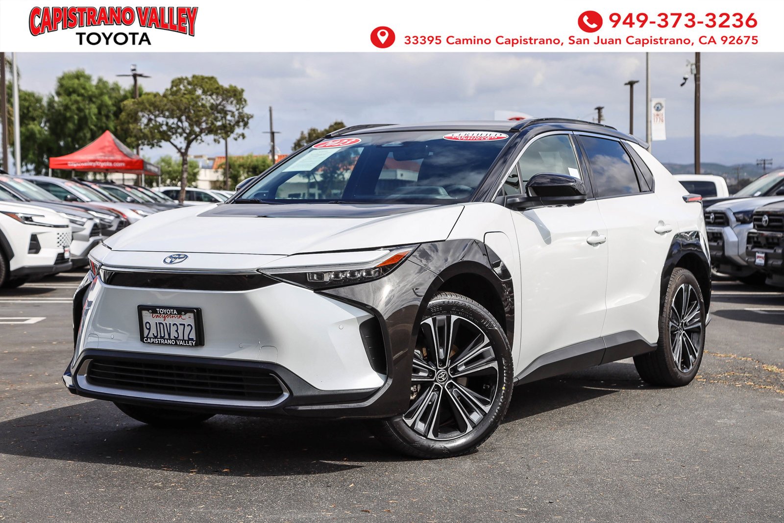 Certified Used 2023 Pearl Toyota Limited image 1