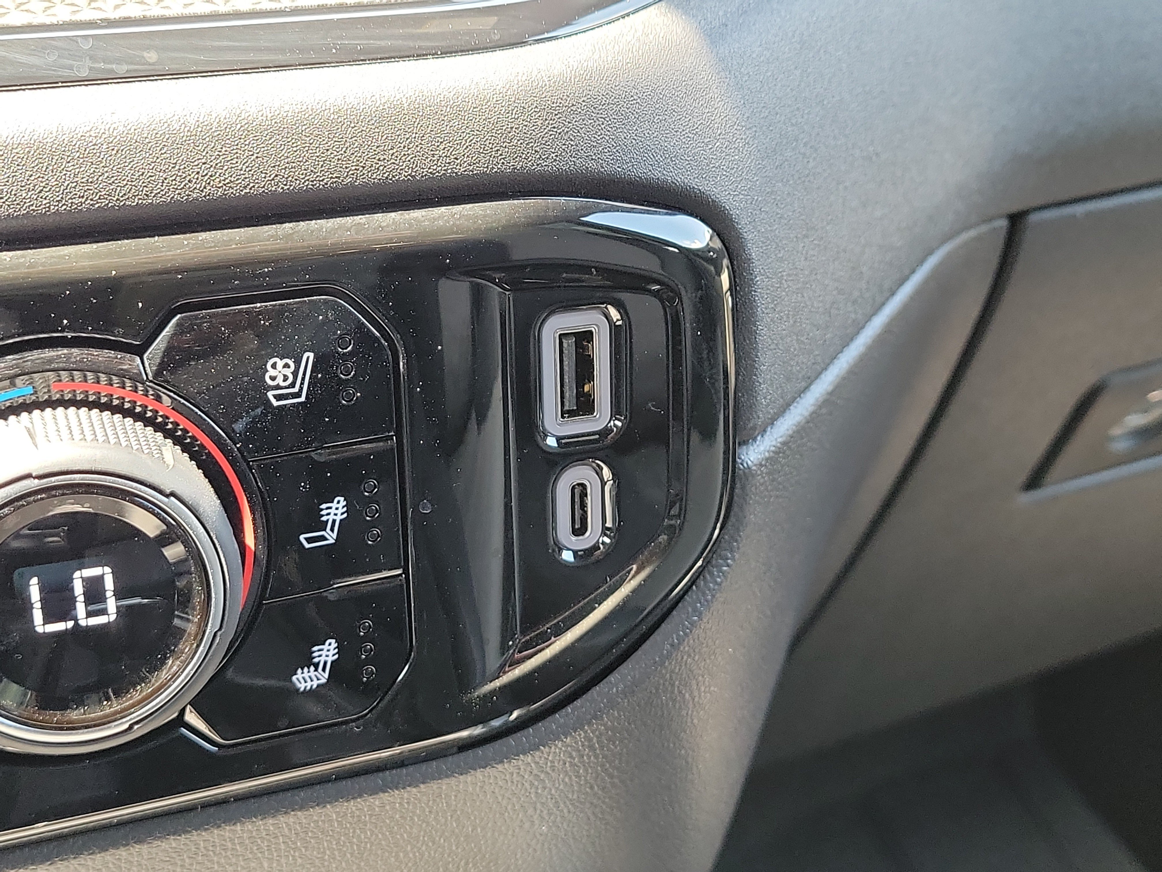 Used 2026 White Sands Chevrolet ZR2 image 28
