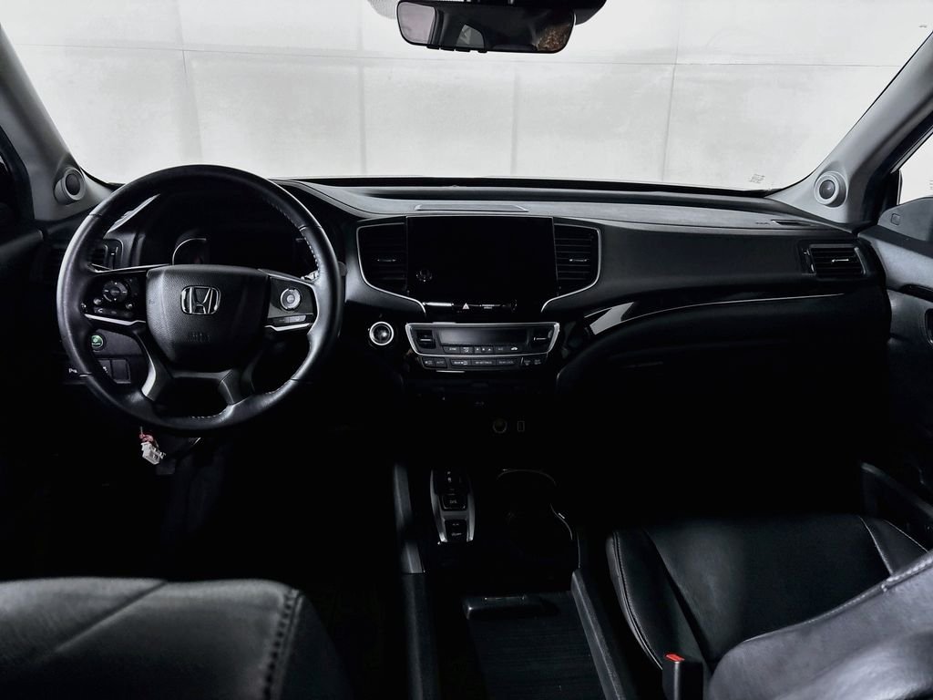Used 2022 White Honda Touring image 12